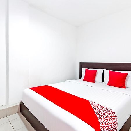 Super Oyo 321 Hotel D'Elegant Куала-Лумпур Экстерьер фото